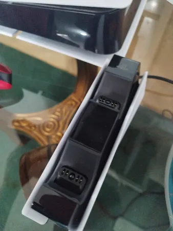 پایه شارژر دسته بازی پلی استیشن 5   مدل CFI-ZDS1