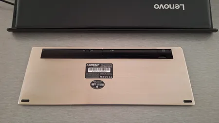 کیبورد بی‌سیم گرین مدل GK-102W با حروف فارسی