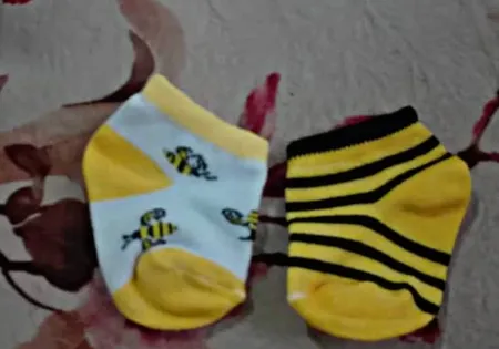 جوراب نوزادی طرح زنبور مدل N21