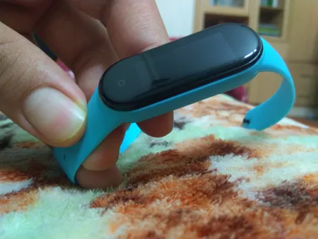 بند مدل rain-560 مناسب برای مچ بند هوشمند شیائومی Mi Band 5