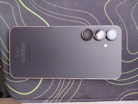 گوشی موبایل سامسونگ مدل Galaxy S25 FE دو سیم کارت ظرفیت 256 گیگابایت و رم 8 گیگابایت - ویتنام