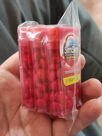 قرص خوشبو کننده دهان سیم سیم مدل توت فرنگی بسته 3 عددی