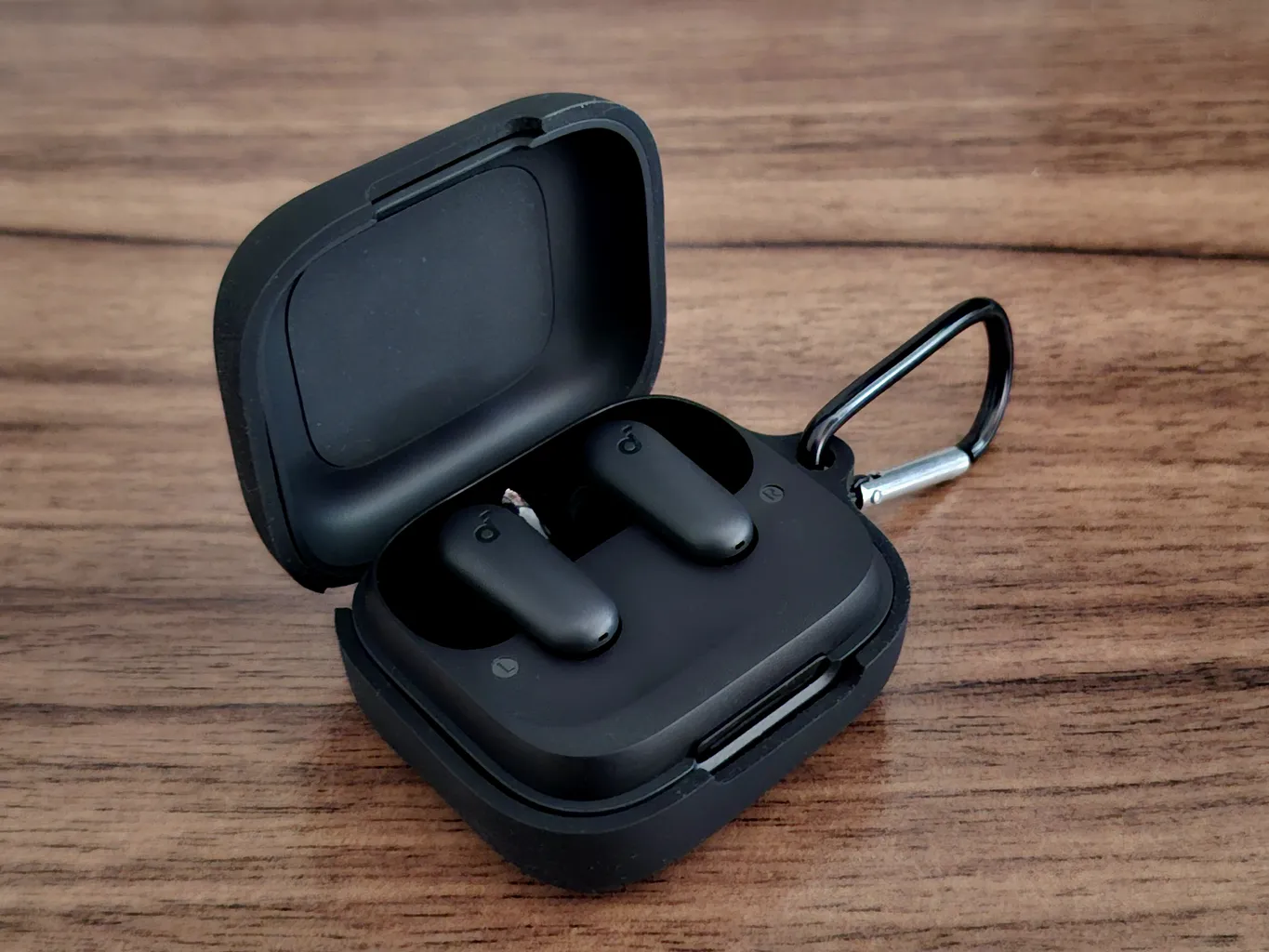 کاور آلتیمیت شیلد مدل Silicon-UL مناسب برای کیس هدفون بی سیم انکر Soundcore R50i NC