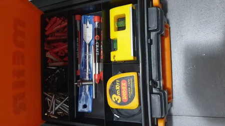 تراز جیبی مدل آهنربایی