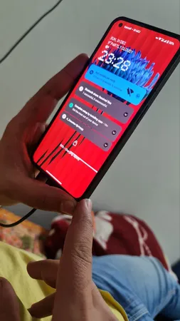 گوشی موبایل ناتینگ مدل Phone 1 دو سیم کارت ظرفیت 256 گیگابایت و رم 8 گیگابایت