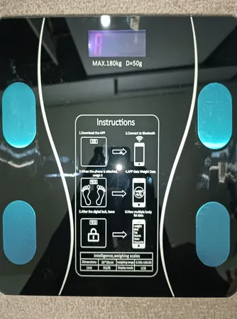 ترازو دیجیتال هوشمند مدل 01