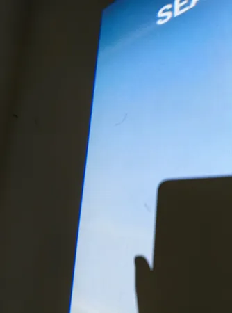 مینی ویدئو پروژکتور النز مدل SD550