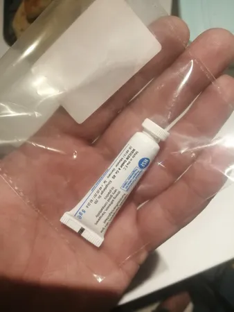 گریس سیلیکون ویکن کد 26350005 وزن 5 گرم