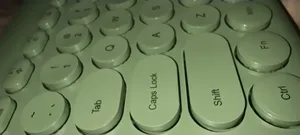 تجریه خرید کیبورد بی سیم بی او دبلیو مدل K221single color