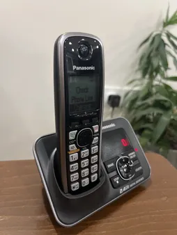 تلفن بی سیم پاناسونیک مدل KX-TG3721