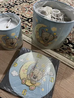 لوستر و آباژور کودک طرح خرس و ماه مدل LBR-SET-002 به همراه ساعت