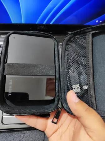 هارد اکسترنال توشیبا مدل Canvio Ready ظرفیت دو ترابایت دارای رابط USB Type-A 3.0