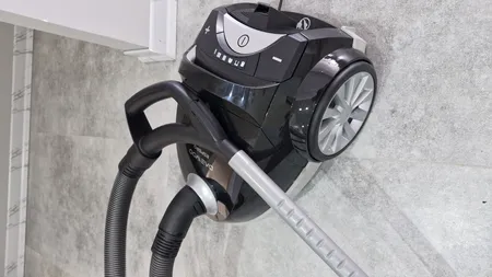 جاروبرقی 2100 وات دوو مدل DVC-S22G