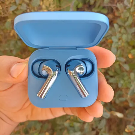 هندزفری بلوتوثی وان پلاس مدل Buds 3