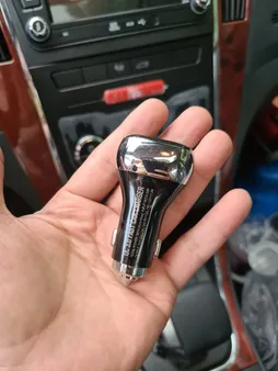 شارژر فندکی الدینیو مدل C2 به همراه کابل تبدیل microUSB