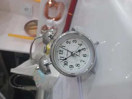 ساعت رومیزی مدل فلزی زنگ دار کد 001