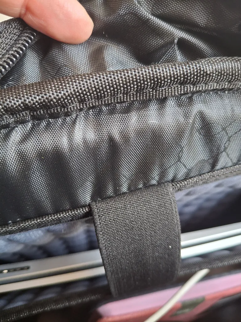 کوله پشتی لپ تاپ لنوو مدل B210 مناسب برای لپ تاپ 15.6 اینچی