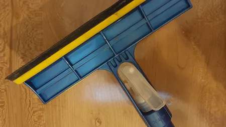 پک ابزار شست و شوی شیشه و خودرو دی ان دی مدل CWP