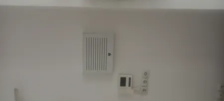 شلف دیواری مدل پوشاننده جعبه فیوز