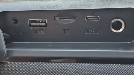 اسپیکر بلوتوثی قابل حمل هیسکا مدل B114