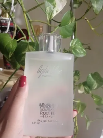 ادو پرفیوم زنانه رودیر مدل  Light Blue حجم 100 میلی لیتر