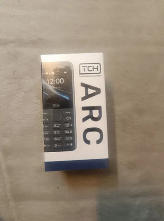 گوشی موبایل تی سی اچ مدل ARC دو سیم‌کارت ظرفیت 4 مگابایت