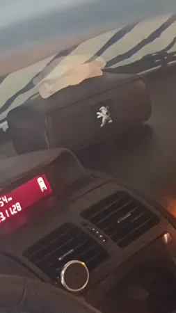 جای دستمال کاغذی خودرو مدل PE532