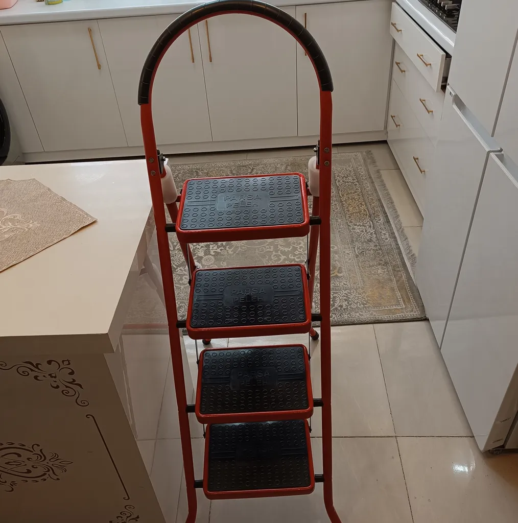 نردبان چهار پله  مدل 1163