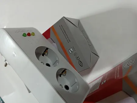 محافظ ولتاژ خیام الکتریک مدل KH8051