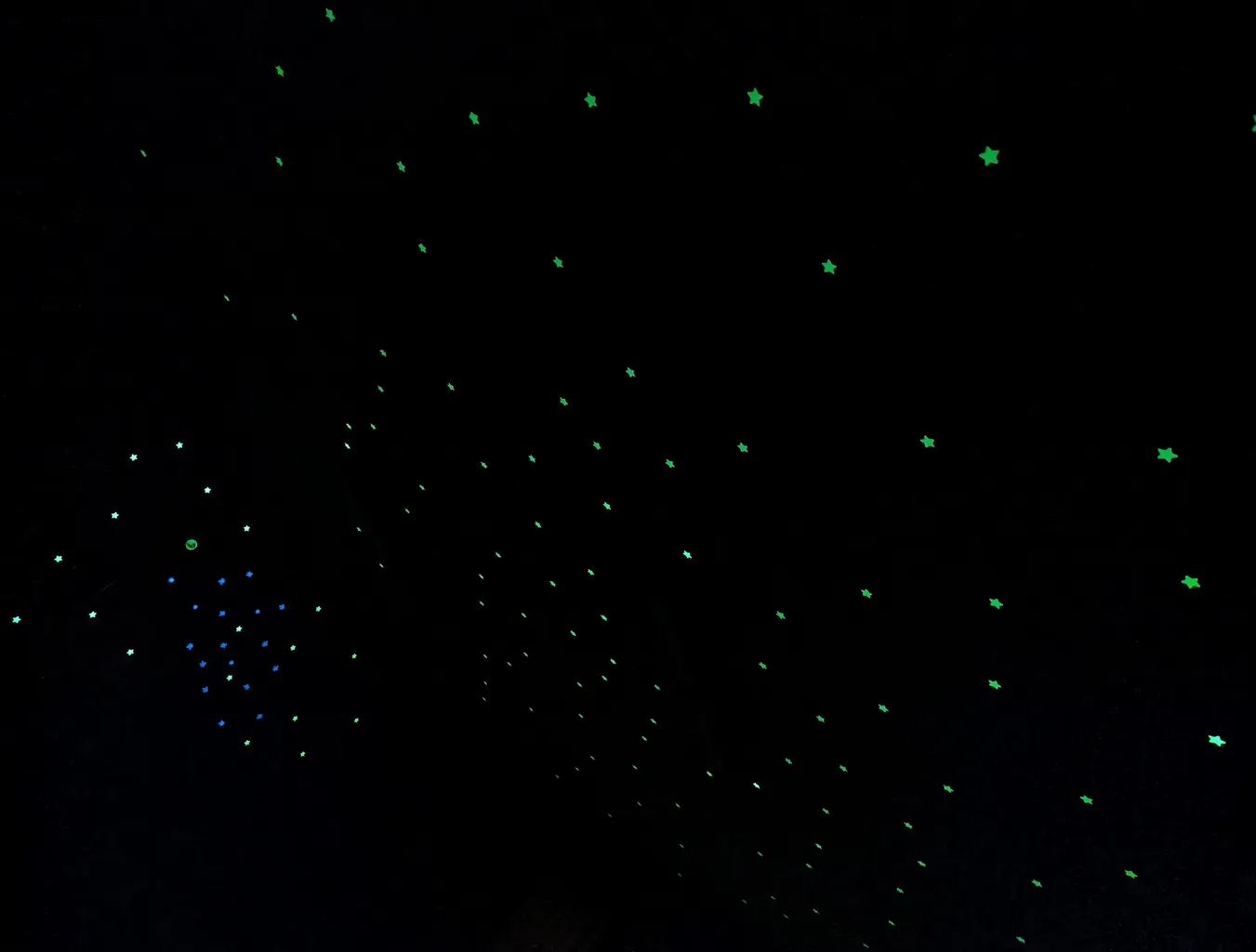 استیکر دیواری کودک هیمیا مدل شب تاب طرح ستاره بسته 200 عددی