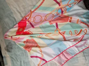 تجریه خرید روسری زنانه مدل ابریشم توییل طرح پاستیلی بهاری کد 3095