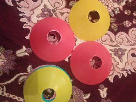 مانع تمرین مدل Training Cones 2019 در 4 رنگ مجموعه 8 عددی