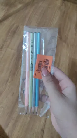 مداد آریا مدل متالیک مجموعه 4 عددی