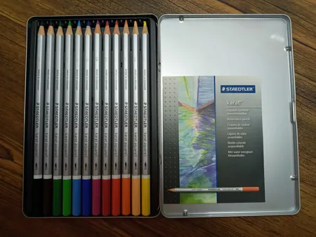 مداد آبرنگی 12 رنگ استدلر مدل Karat