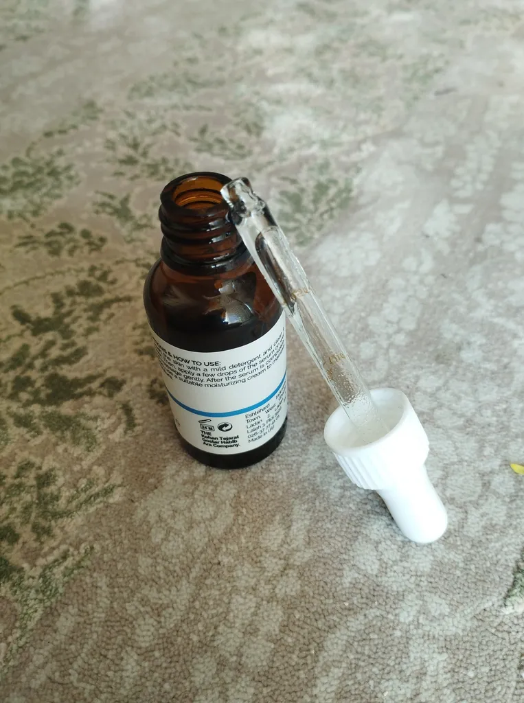 سرم آبرسان پوست تیلسیم مدل هیالورونیک اسید و رونیک اسید کد B5 مناسب برای انواع پوست حجم 30 میلی‌لیتر