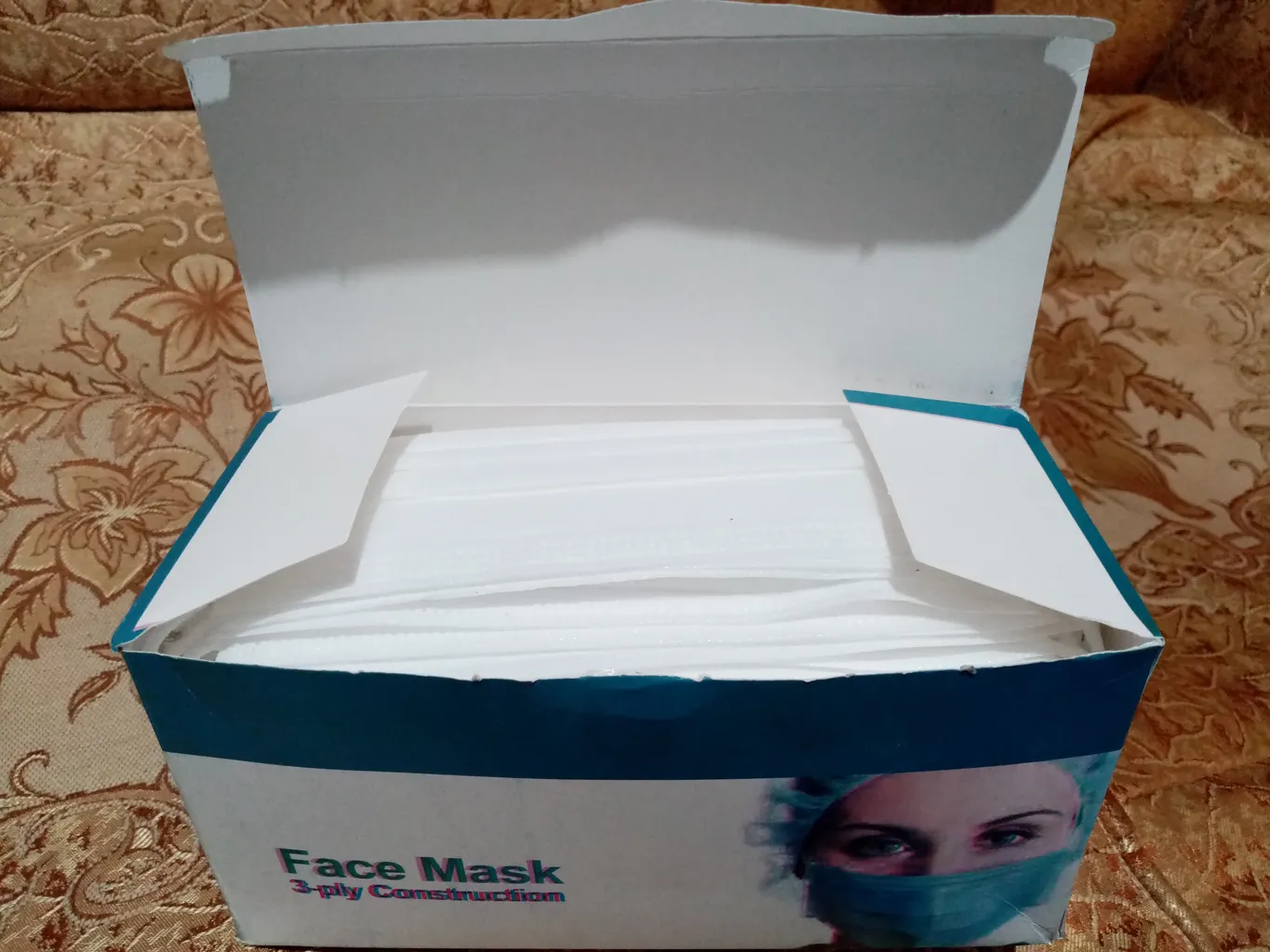 ماسک تنفسی مدل سه لایه سفید 608040001 بسته 50 عددی