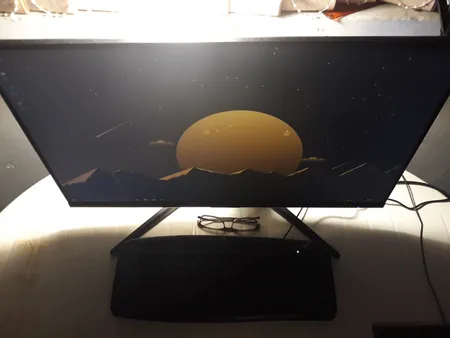 مانيتور گیمینگ 27 اینچ جی پلاس مدل GGM-L277FN، رزولوشن FullHD، پنل IPS، نرخ بروزرسانی 144 هرتز، با نسبت تصویر 16:9، دارای پورت HDMI و DisplayPort و USB و خروجی هدفون