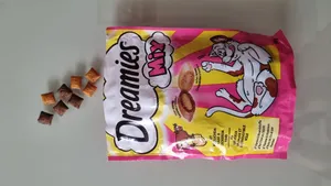 تجریه خرید غذای تشویقی گربه دریمز مدل Snack With Beef and Chese وزن 60 گرم