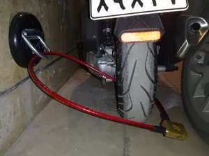 تجریه خرید پایه قفل موتورسیکلت پیشگامانفرگویا مدل زمینی