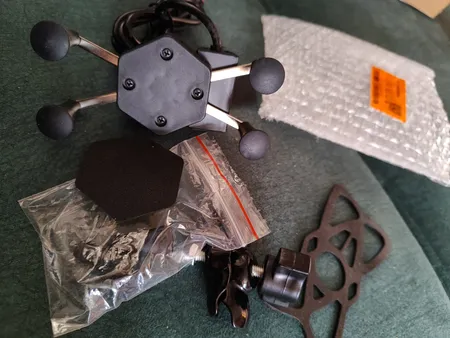 پایه نگهدارنده موبایل شارژر دار مناسب برای موتورسیکلت مدل Phone charging bracke