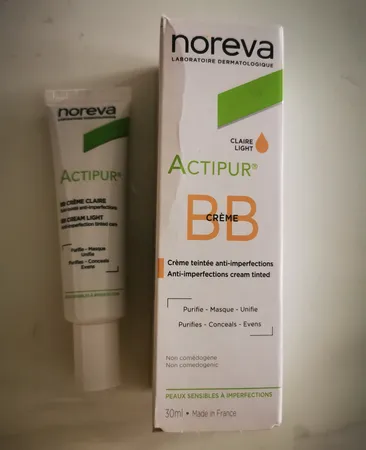 کرم پودر BB نوروا مدل اکتی پور شماره 01 حجم 30 میلی لیتر