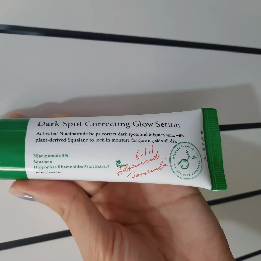 کرم ضد لک اکسیس وای مدل glow حجم 50 میلی لیتر