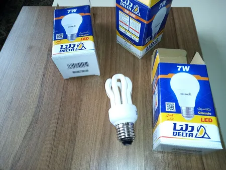 لامپ کم مصرف 11 وات دلتا مدل لوتوس پایه E27 بسته 5 عددی