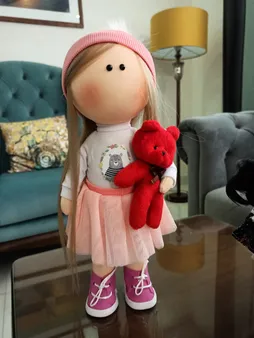 عروسک روسی طرح دختر خرگوشی کد ۰۰۰۳۸ ارتفاع ۳۸ سانتی متر