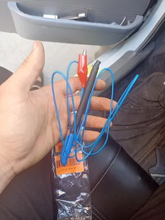 دستگاه تست لامپ خودرو مدل R001