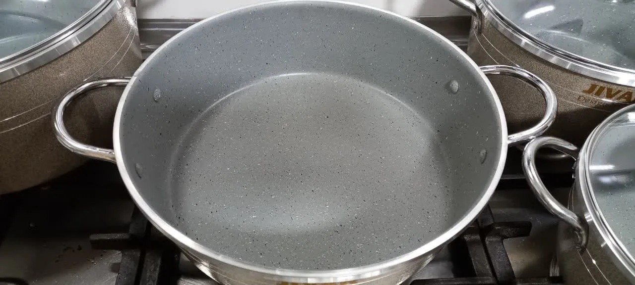 سرویس پخت و پز 7 پارچه ژیوار مدل دسته استیل