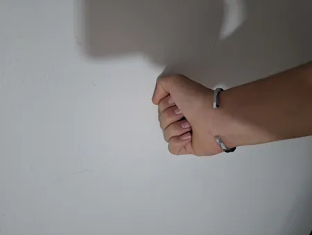 دستبند مردانه گيلواره زراوشان مدل خلخال تیتانیومی کد A0056