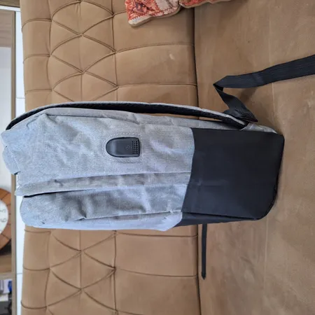 کوله پشتی لپ تاپ ویگو مدل WEGO-U05 مناسب برای لپ تاپ 14.1 تا 15.6 اینچی