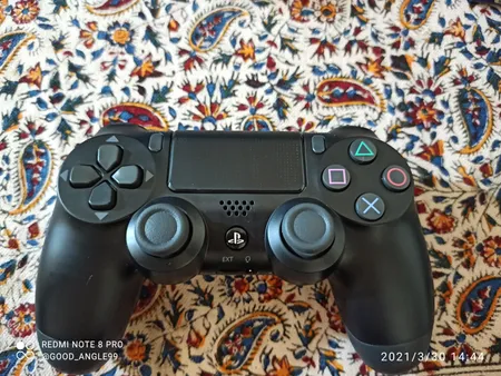 دسته بازی پلی استیشن ۴ مدل 2021