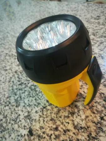 چراغ قوه کملیون مدل 9LED